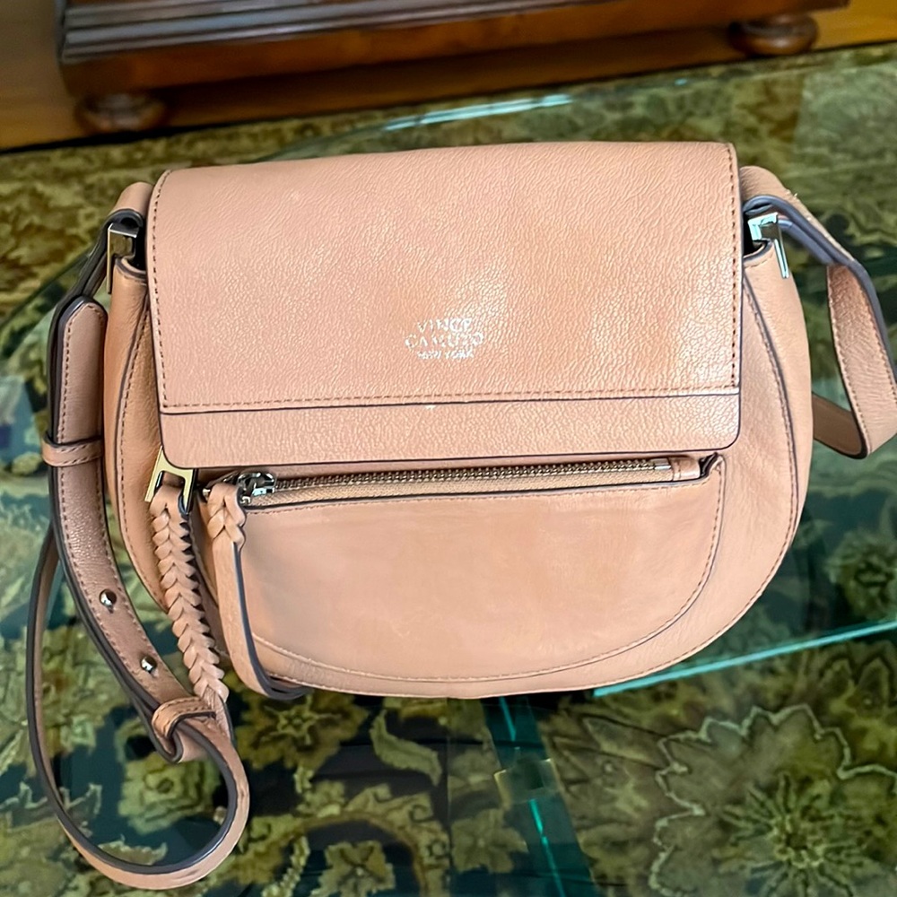 Vince Camuto Bag•Saddle bag•Multi Zip•Adj strap•Tan/Rose LEATHER•Silver accents
